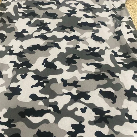 Dino Gray Camo Criss Cross Neck Top Size Medium Short Sleeve Casual - Picture 2 of 5